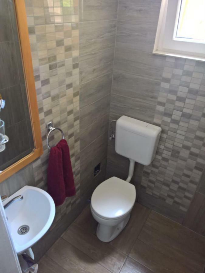 Sunflower Apartment บูดาเปสต์ ภายนอก รูปภาพ