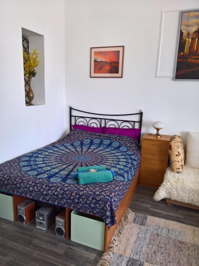 Sunflower Apartment บูดาเปสต์ ภายนอก รูปภาพ